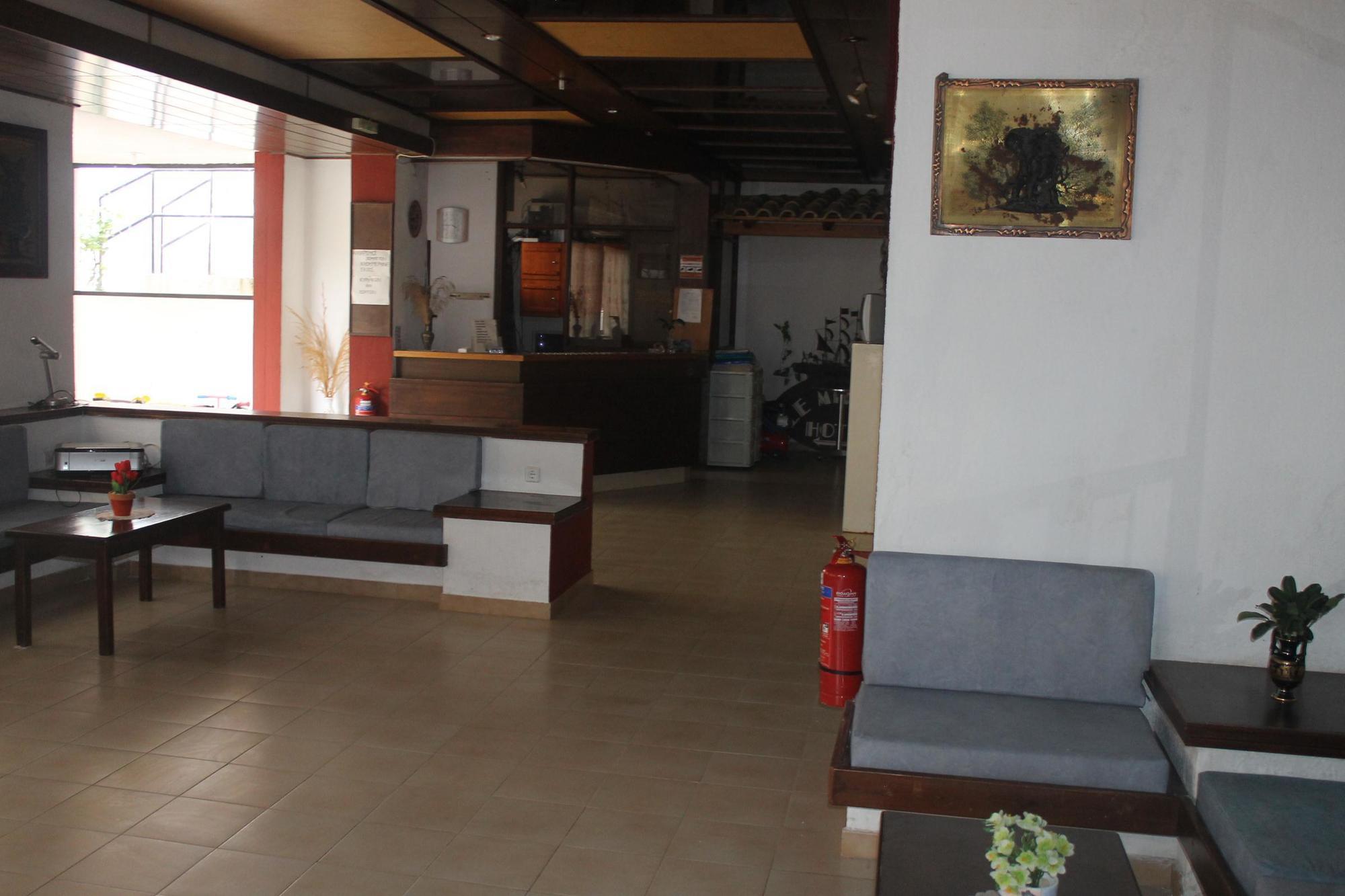Le Mirage Hotel 2*